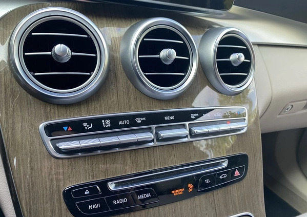Mercedes-Benz Klasa C cena 67900 przebieg: 186000, rok produkcji 2015 z Poręba małe 352